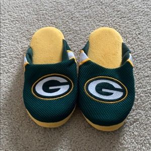 Green Bay slippers